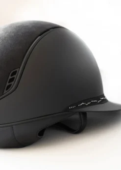 Reithelm Miss Shield 2.0 Shadowmatt, Top Alct, FB Flower Swarovski, Blason+Trim Matt Black