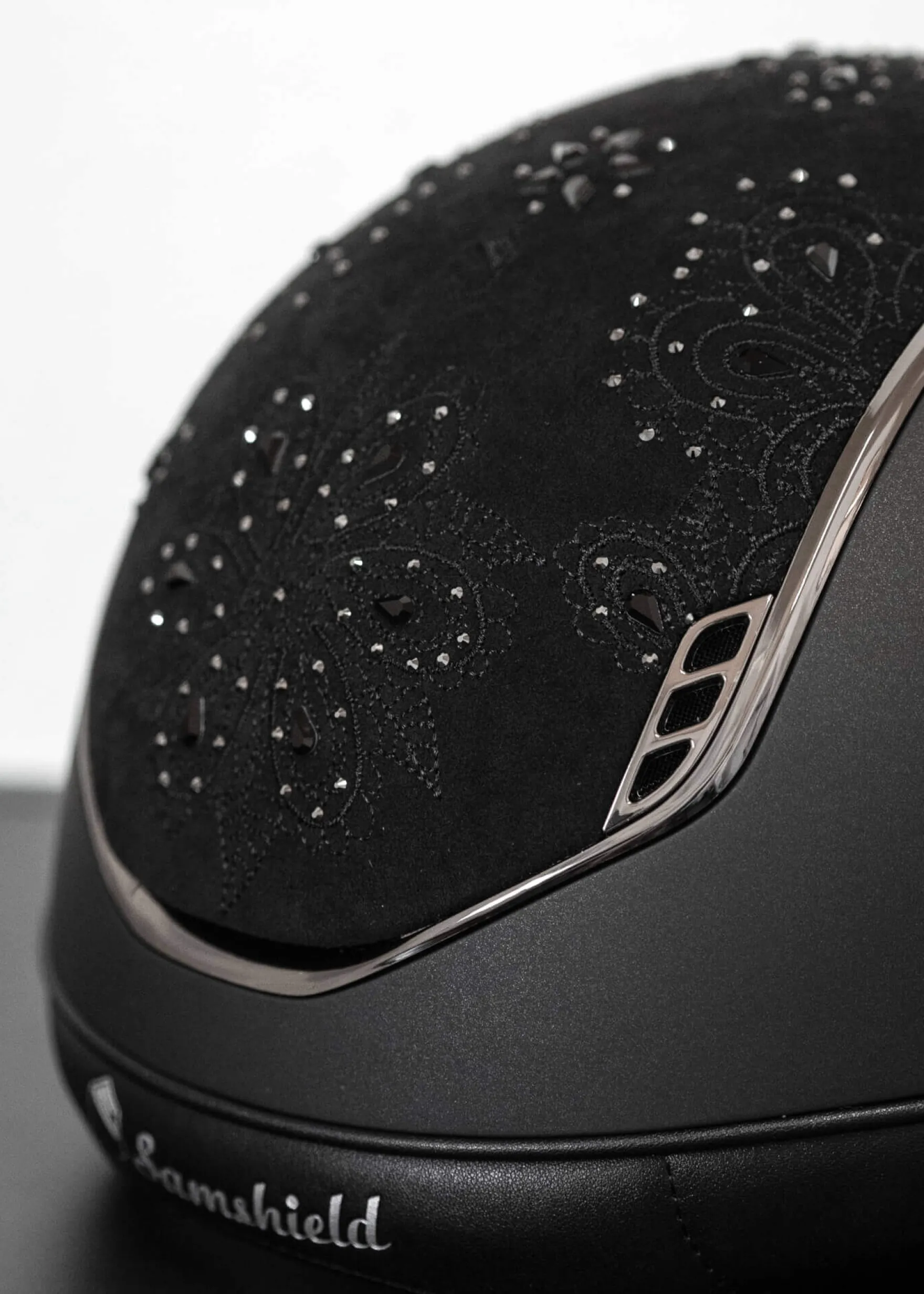Reithelm Miss Shield 2.0 SM, Top+FB Crystal Bloom Black, Trim+Blason Black Chrome