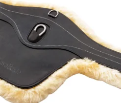 Sattelgurt Excellence, Stollenschutzgurt, mit Lammfell, Elast