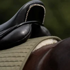 Sattelpad Lammfell, Korrekturpad, innenliegende Taschen