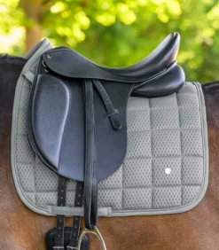 Schabracke Breath Performance FS26, Dressurschabracke