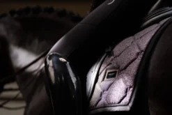 Schabracke Purple Glimmer, Dressurschabracke