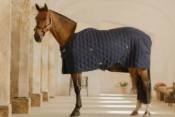 Stalldecke Comfort, 300 g, Winterdecke, mit Kunstfell